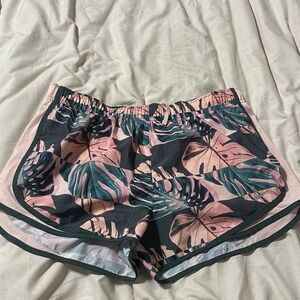 Women’s Nike Dry Fit shorts